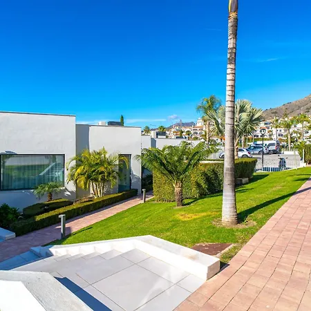 Royal Palm Luxe By Casasol Appartamento Nerja